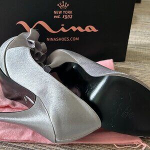 NINA Royal Silver heels 6 1/2 M